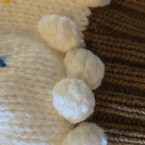 NWT Neff Knit Vanilla Sprinkle Cupcake Beanie - Picture 3 of 8